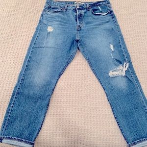 Levi’s Wedgie Icon Fit ripped high waist ankle jean